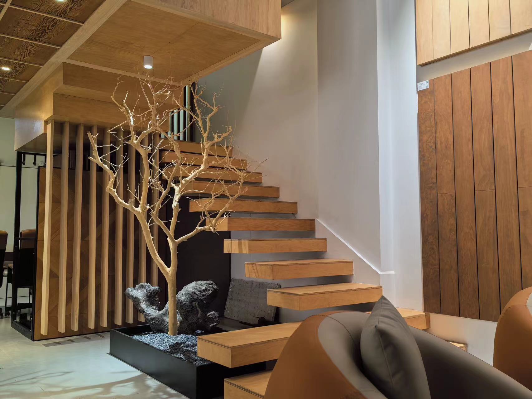 1719891045214670.jpg 40dd6e705f5a82688374f1c20936a97.jpg